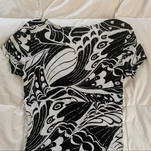 Express Sexy Basic Tee Size Large - Picture 6 of 8